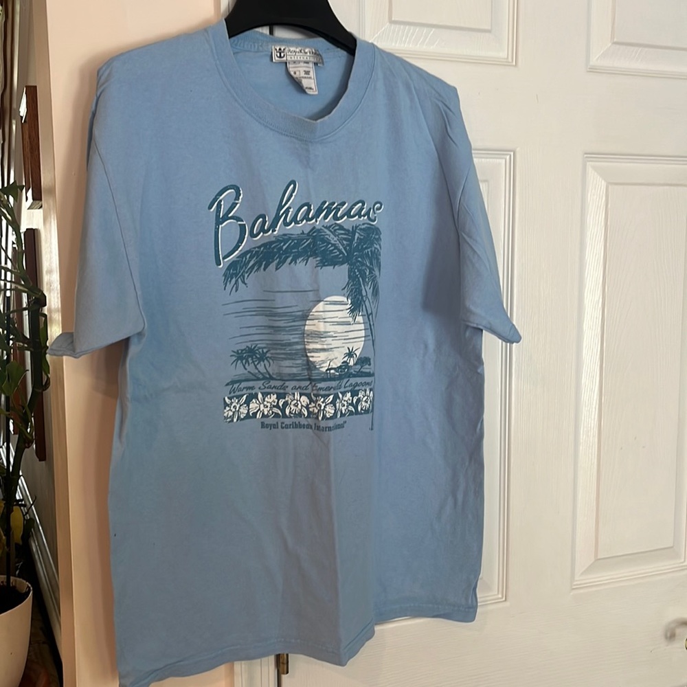 Bahamas large tshirt Royal Caribbean